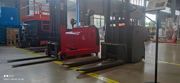 對(duì)揚(yáng)子電叉車我們都要了解那些呢? 對(duì)揚(yáng)子電叉車我們都要了解那些呢?